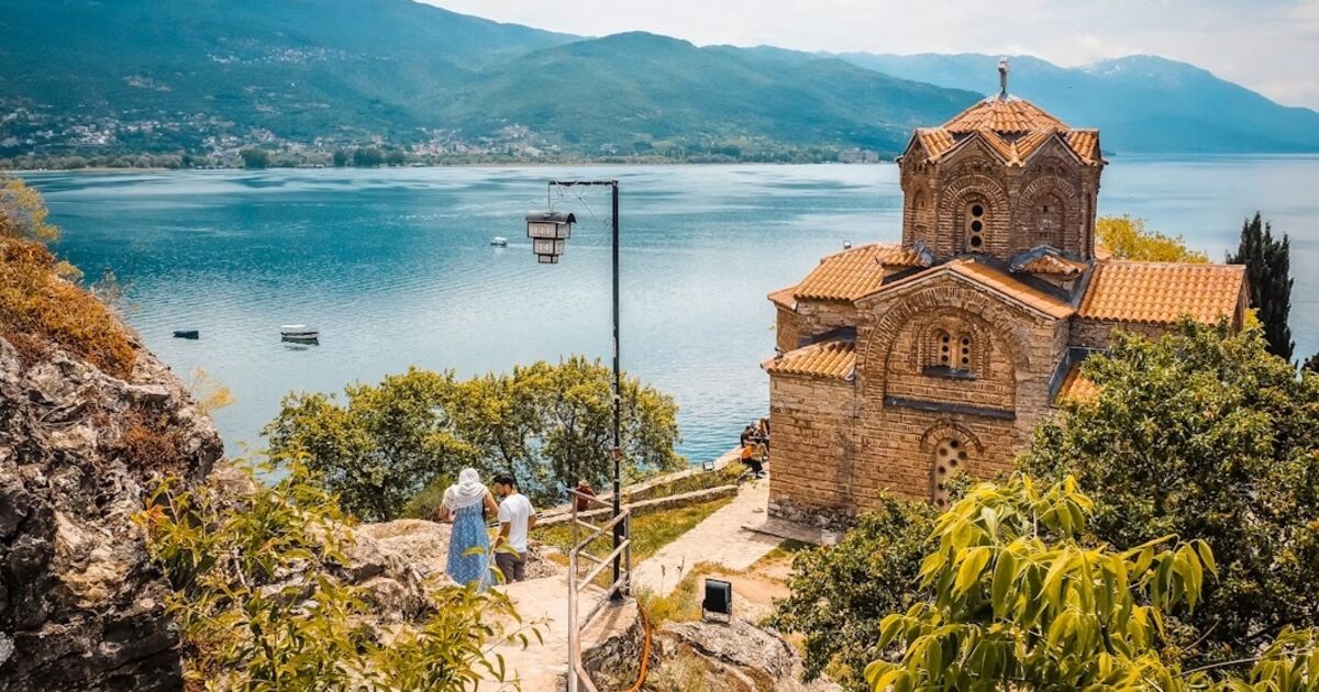 Літо ідеальне: 3 європейські озерні міста для незабутнього відпочинку.